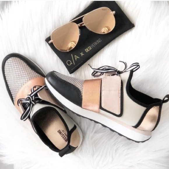 Shoes - SOLD OUT 💜SNEAKERS JOGGER💜